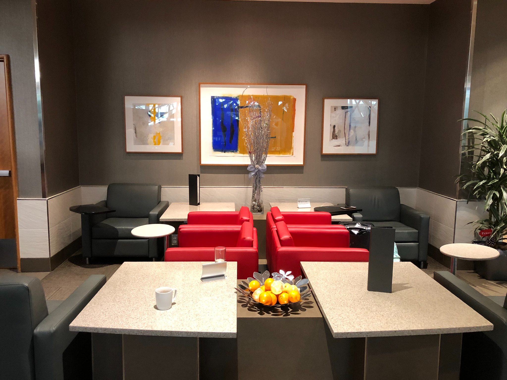 British Airways and American Airlines Denver International Airport Lounge